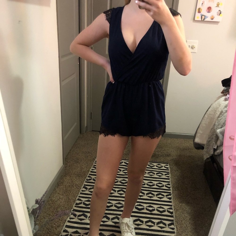 romper - Picture 2 of 4